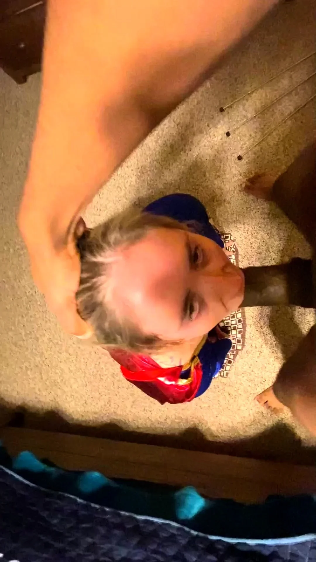 Amateur MILF blowjob cumshot