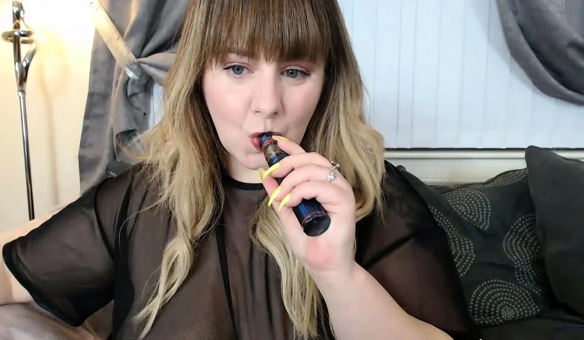 Brunette Big Boobs Dildo Webcam
