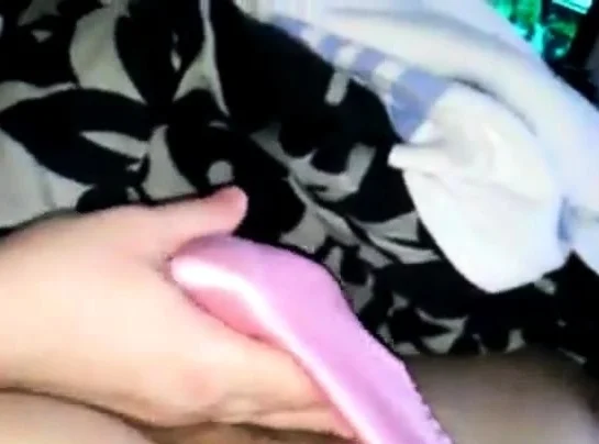 Gf gives pantyjob cum
