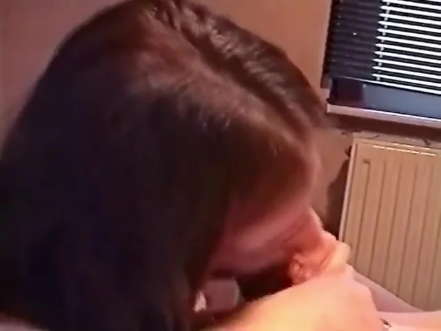 Sunny Verpasst Ihrem Freund Einen Sehr Dicken Cumshot
