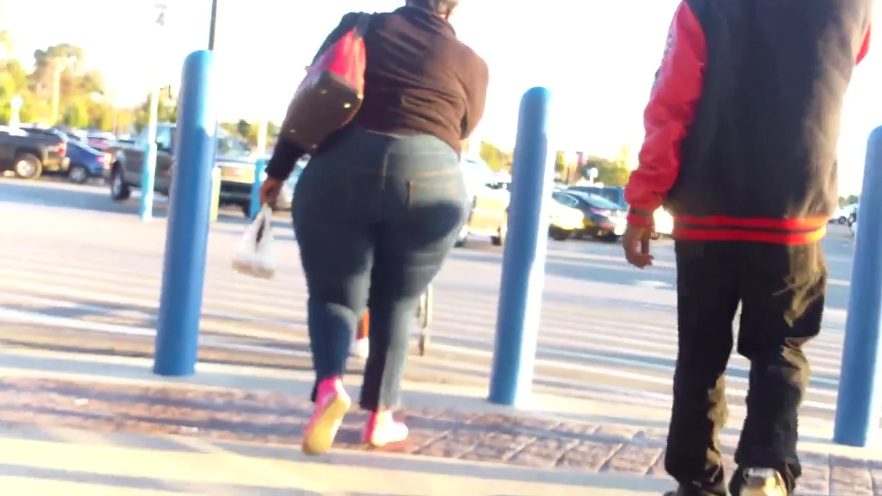 Biggest Ass I've Ever Captured!!