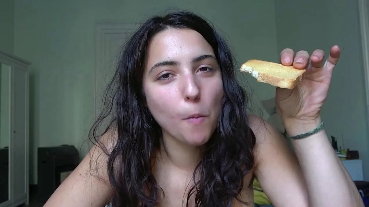 Penelope   Sexy_Eating Tongue Chewed_Food Mouth Spit_Food