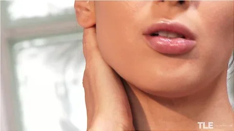 Erotic Fiction 2 - Lilu