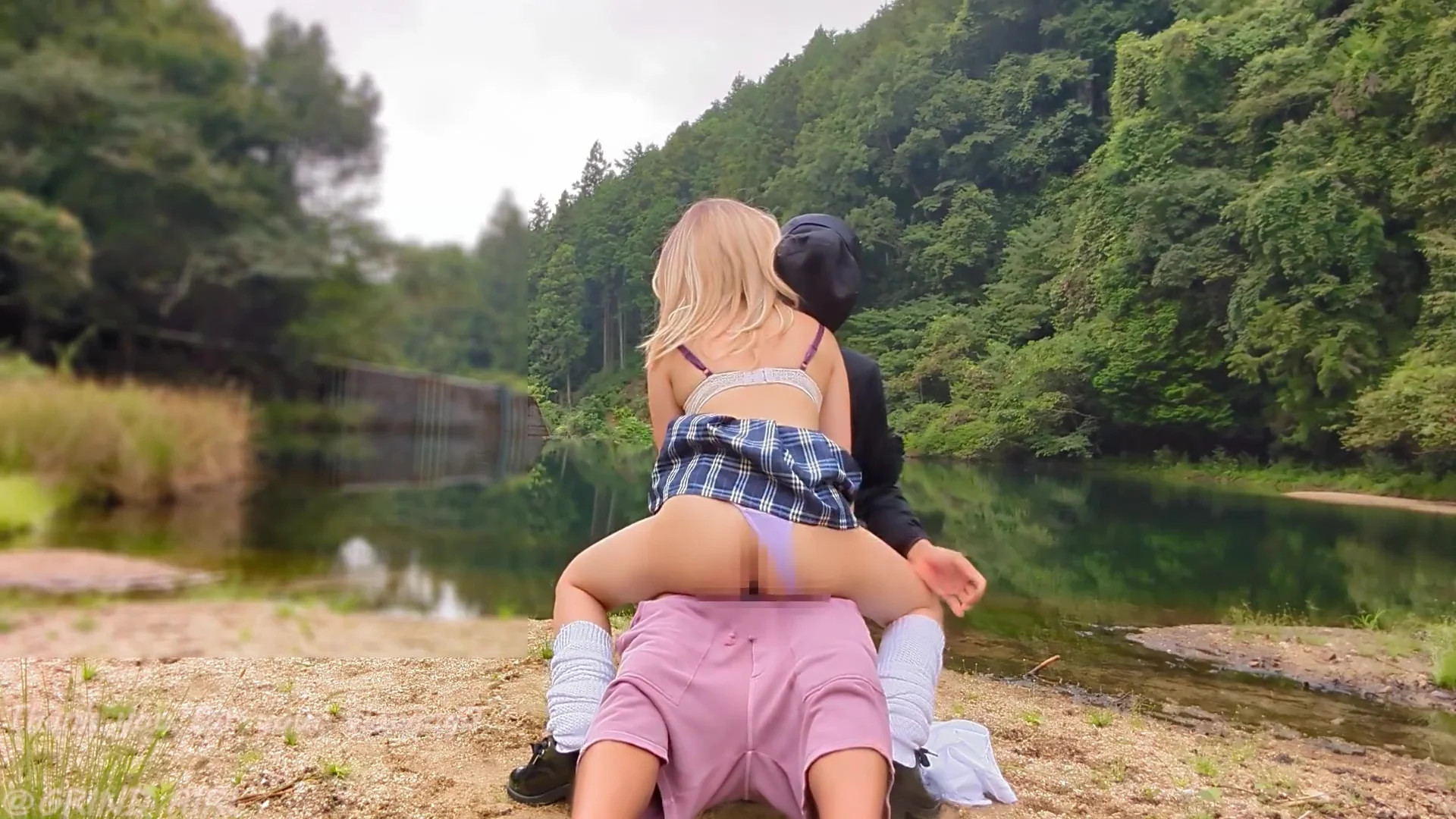 A Video Of A Gal I Met On Tinder Having Sex Outdoors As It Is Is Leaked