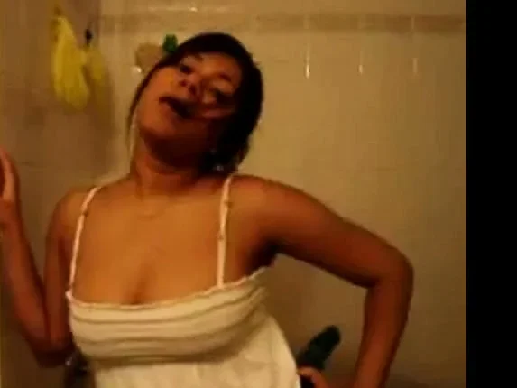 Li'l Sunshine Shower Vid