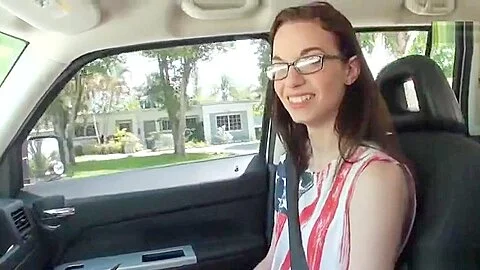 Fetching teenage harlot Tali Dava