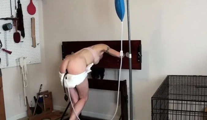 Kajira: Enema in Pillory
