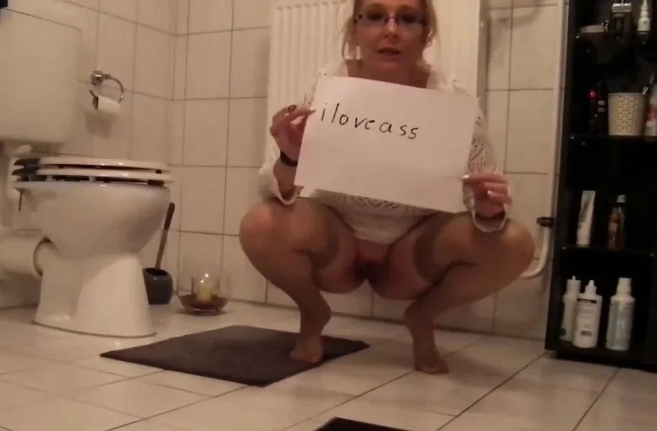 Auf den Boden gepisst German Dirtytalk Iloveass