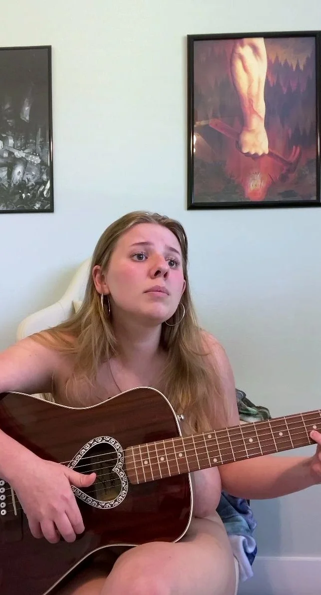 Amateur Blonde Teen Plays Solo with Toy Webcam Porn