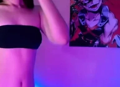 Beauty small tit amateur teen masturbating her shaved pussy