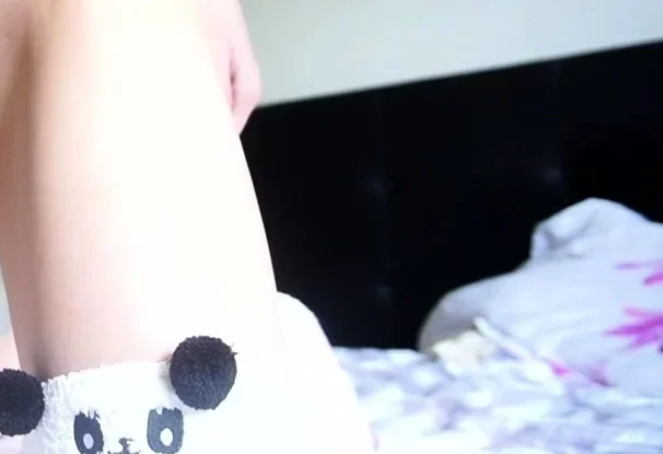 Amateur Webcam Teen Masturbates And Teases