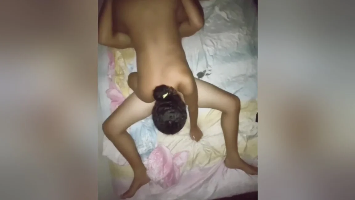 सौतेनी बुबा यहाँ नभएको बेला म मेरो सौतेनी भाइलाई दिने स्वादिष्ट ब्लोजबहरू, हामी र्छौं स्वादिष्ट ब्ल