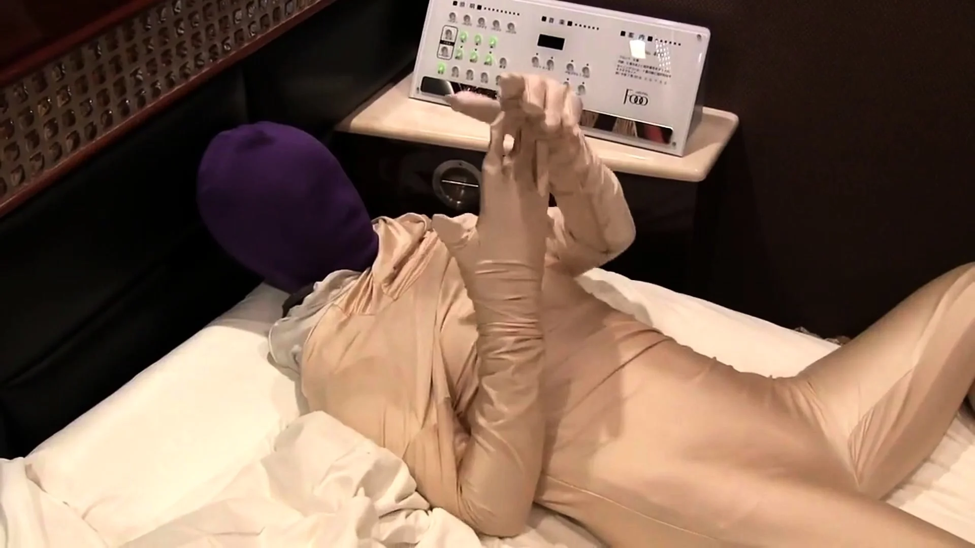 Amateur fetish couples tape