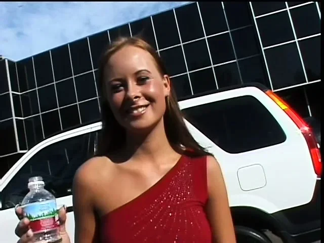 Stunning amateur takes her clothes off and gets screwed in a van