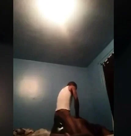 She Cheats On Her Boyfriend