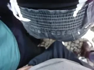 novinha de preto 1 de maio