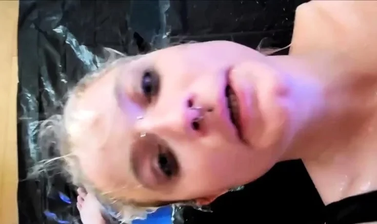 PervyPixie - Pissboarding (Piss)