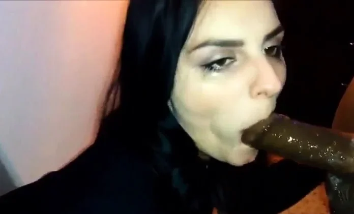 Slut Deepthroat's BBC
