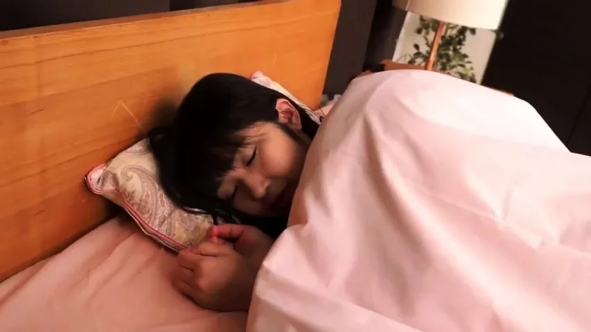Sexy Asian Japanese Teen Suckin and Finger