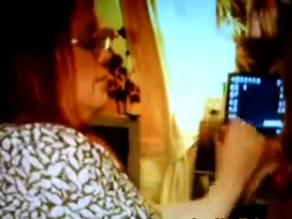 Granny Handjob on webcam! Amateur!