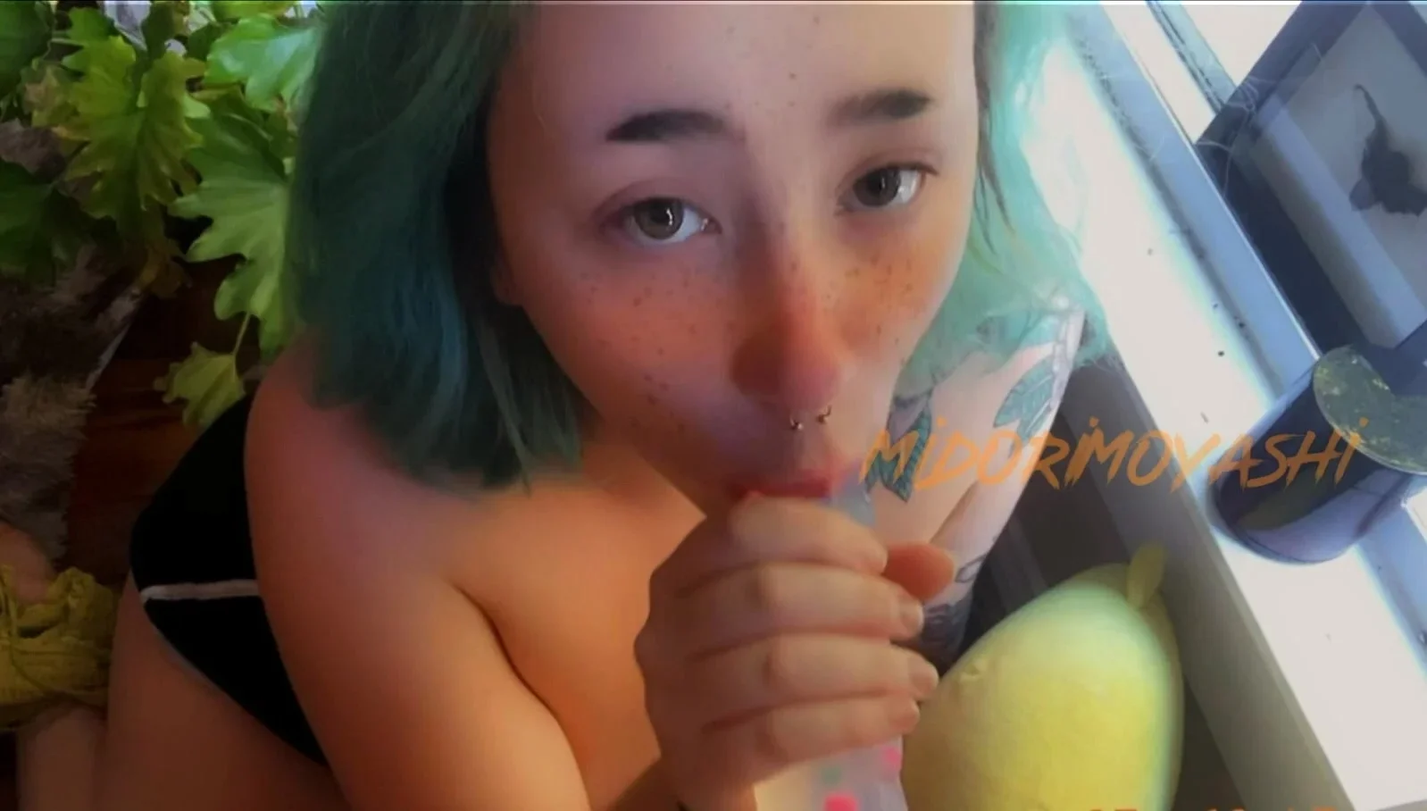 Amateur brunette ariana marie solo toying