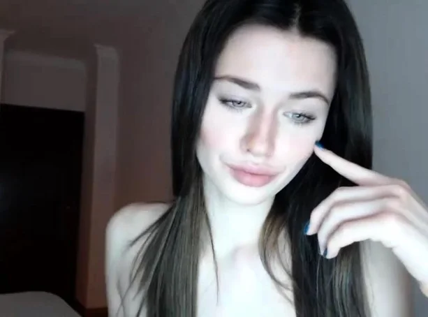 Small titted babe toys her pussy on webcam