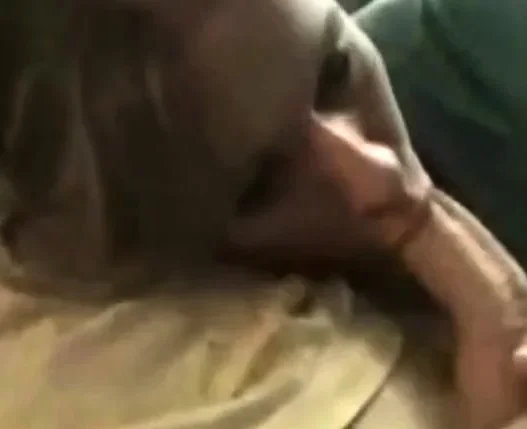 American MILF Gives an Amazing Blowjob