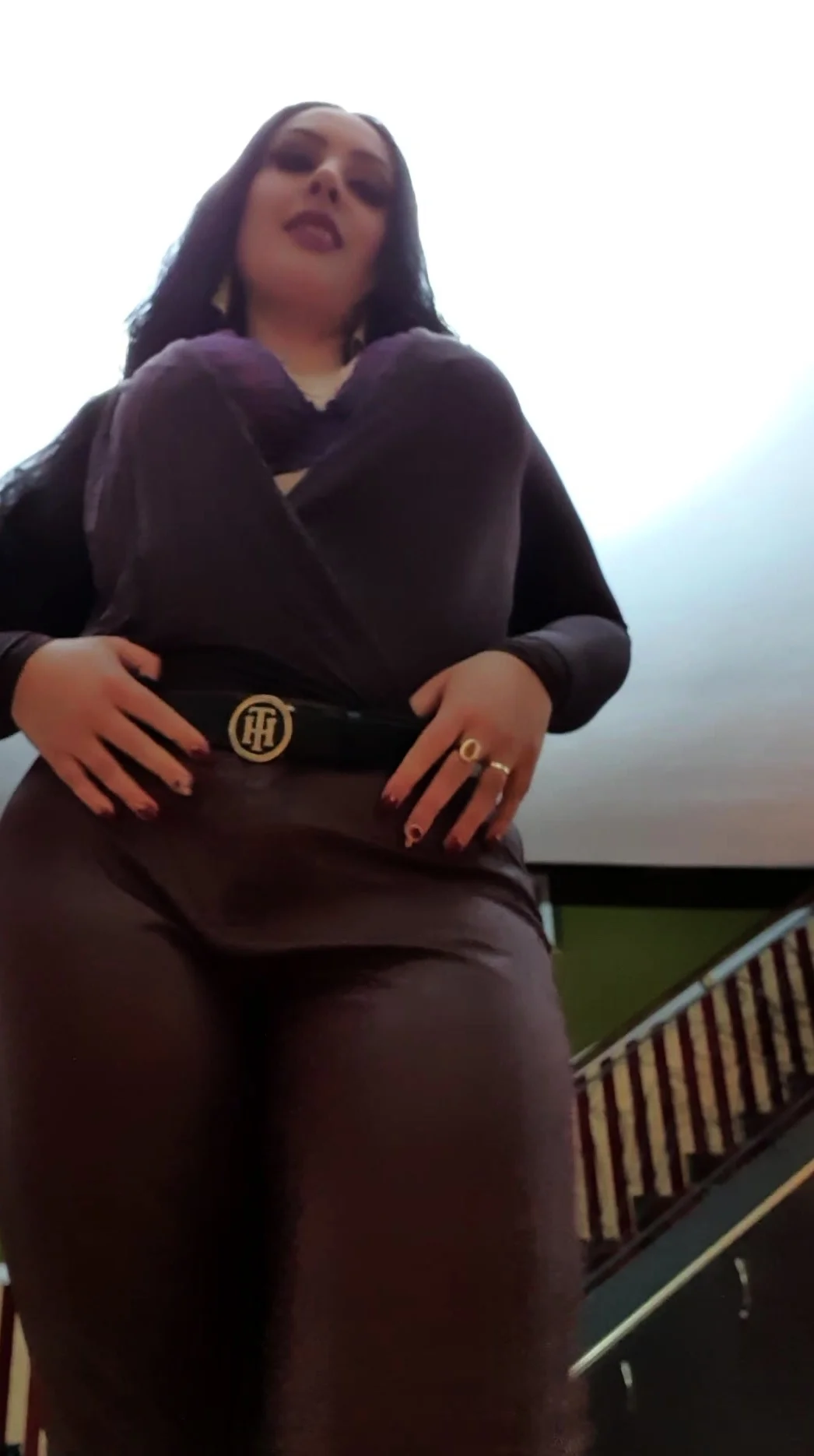 Big ass pale brunette milf with