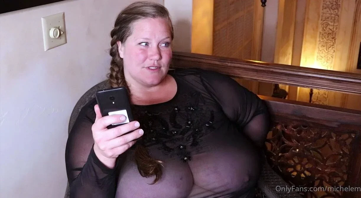 Amateur bbw solo
