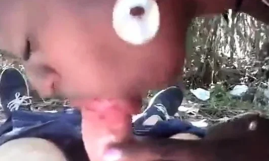Pompino da prostituta senza preservativo!