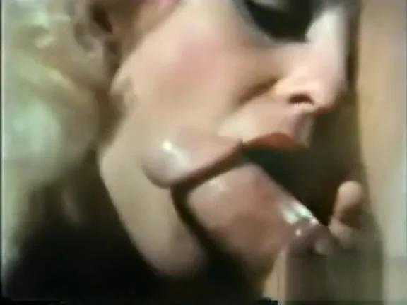 Peepshow Loops 67 70's and 80's - Scene 1