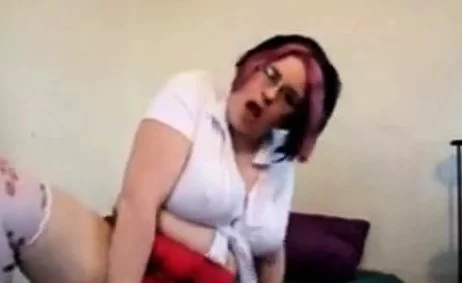 WEBCAM - Naughty school girl masturbation
