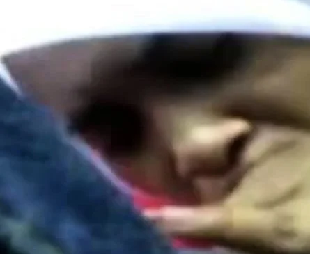 kuluman awek tudung berbaju kurung