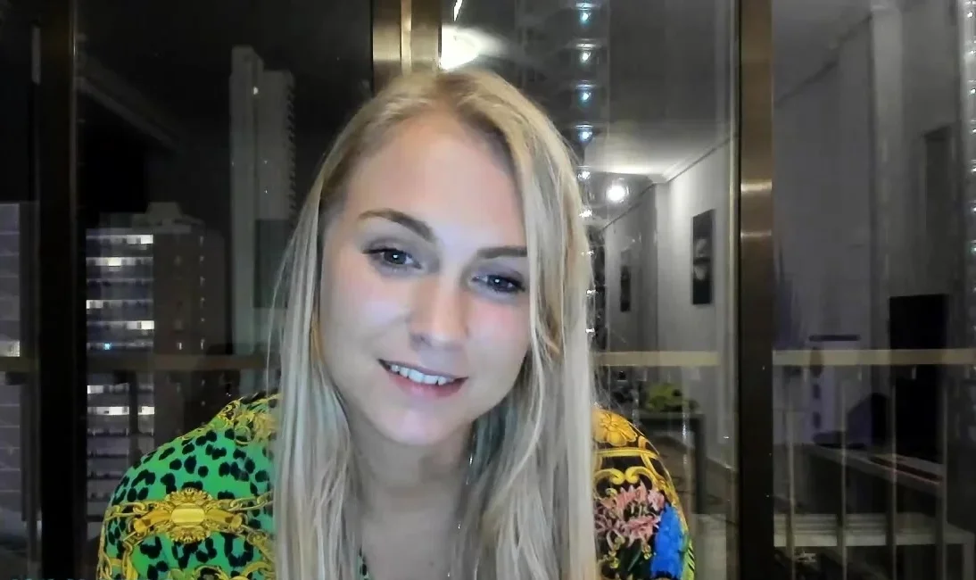 Amateur Blonde Teen Plays Solo with Toy Webcam Porn