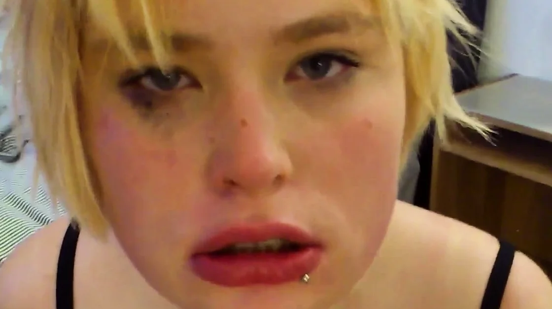 Lisa Djupt suga min kuk.