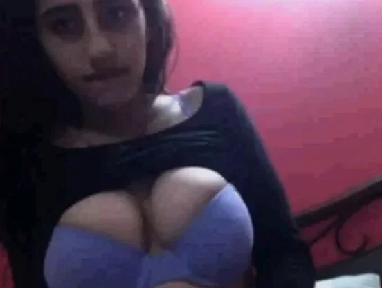 pretty girl from russia shows her boobs on chatroulette