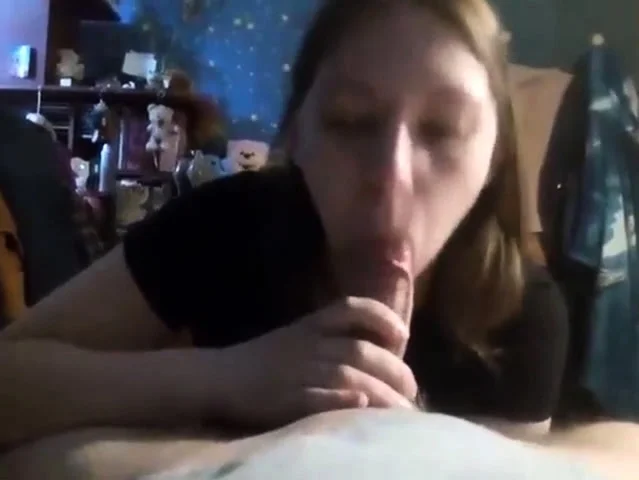 Blonde girl makes you cum with her mouth