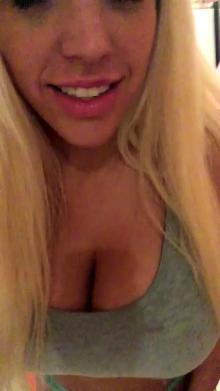 Petite blonde lingerie babe solo plays in her bedroom