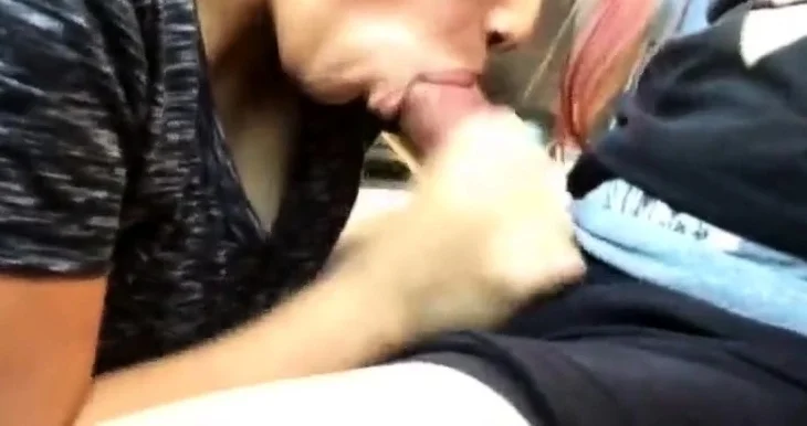 Asian Amateur Blowjob in a Car