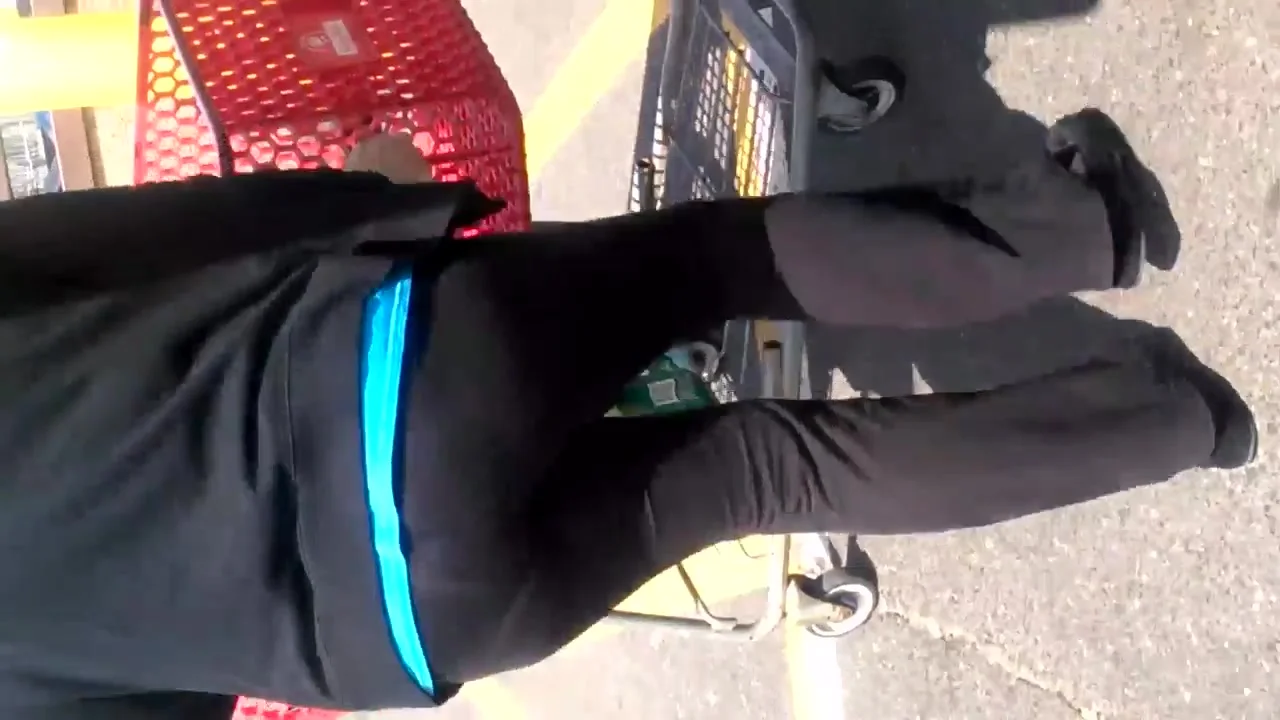 old head white chick wit da phat milky ass!!!!!!!!