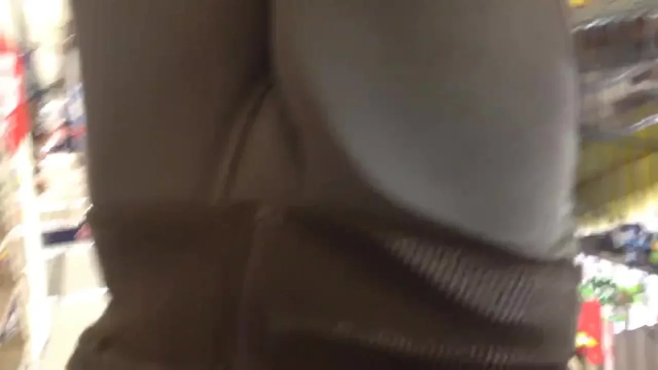 no panties ?? cameltoe
