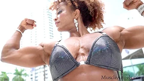 Akemy Jones Female Muscle