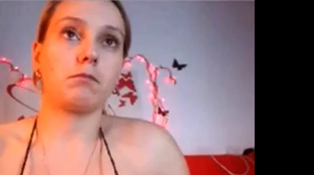 Big Soft Heavy Breast in Cam shows pussy