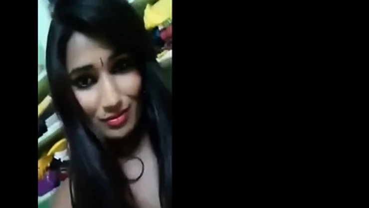swathi naidu sexiest tease