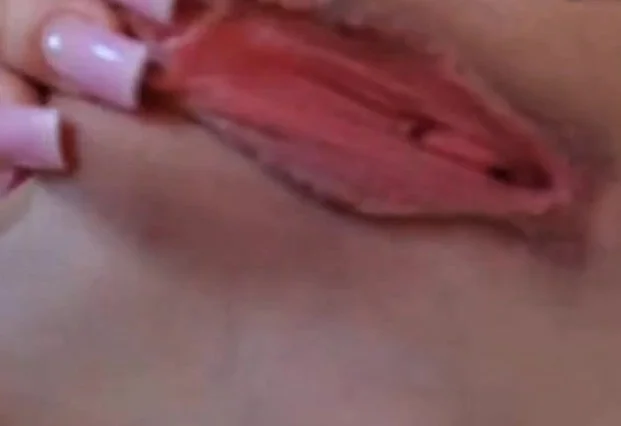 Closeup webcam pussy teasing by sexy blonde slut