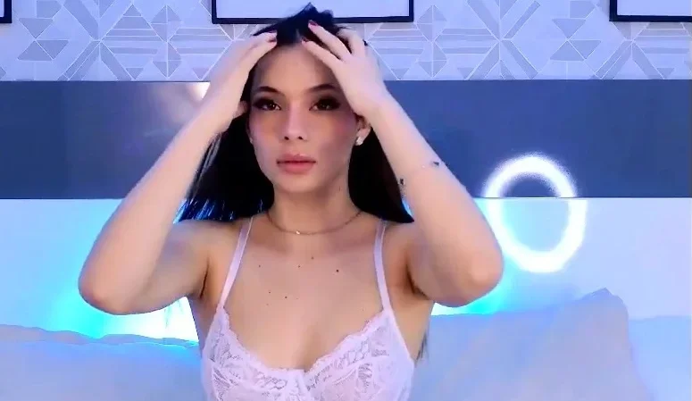 Beautiful brunette with big boobs jerk off instrucions