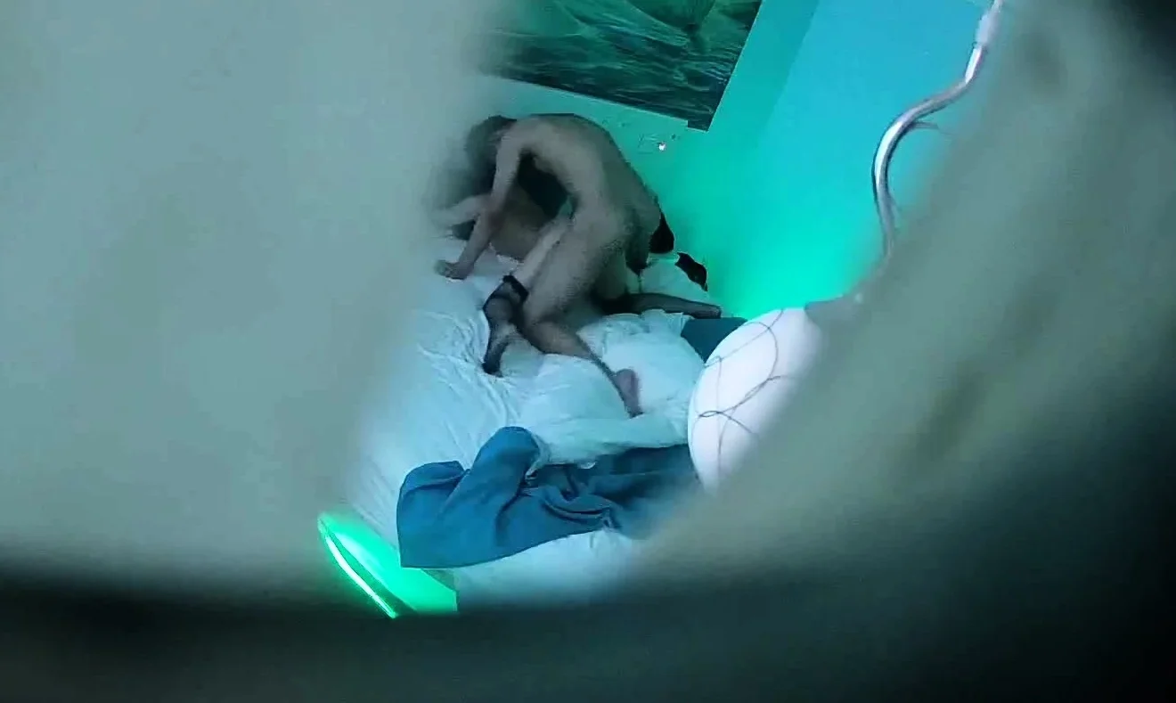 Amateurs Caught On Hidden Cam