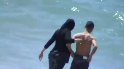 en la playa 2