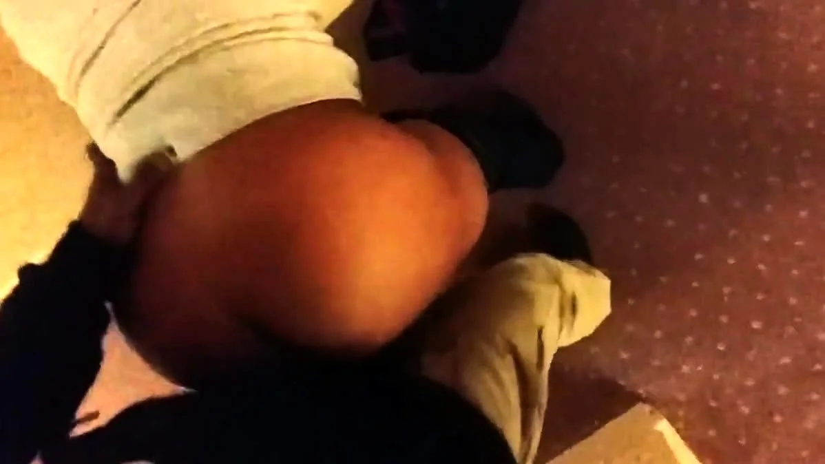 Me fucking pam in hallway 1