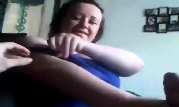 Handjob from Chubby Girlfriend